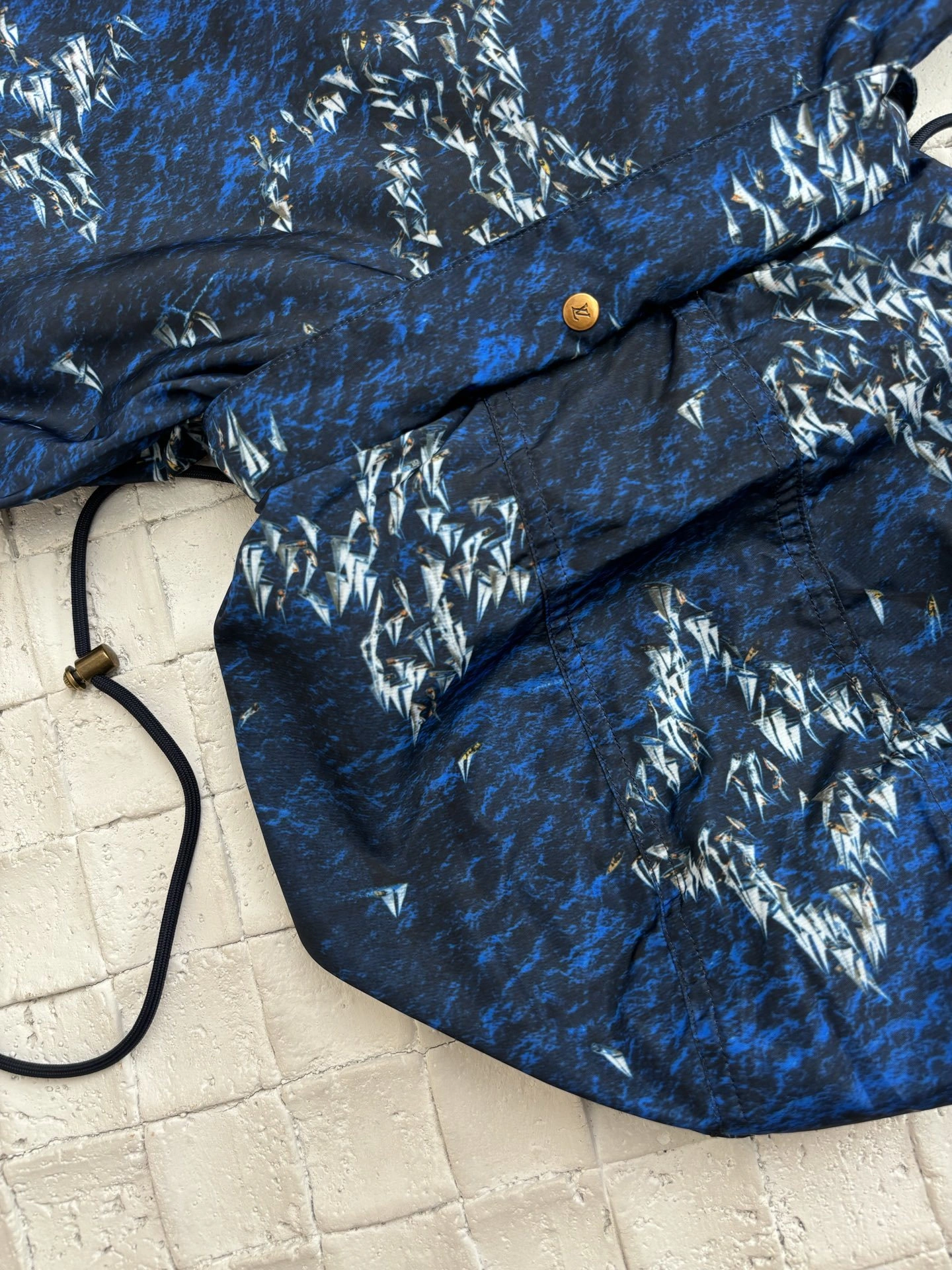 wg.luxury- 8V oversize item:E-F363F1133